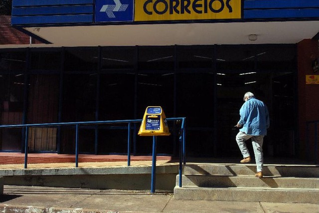 Bolsonaro autoriza estudo para privatização dos Correios Marcello Casal jr/Agência Brasil