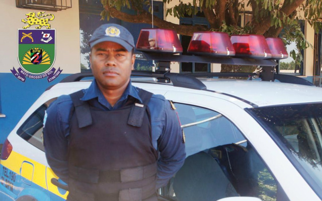 PM de Três Lagoas será agradecido com Medalha Tiradentes O Soldado PM Gilson Albuquerque Garcia atua como motorista de viatura e como comandante de guarnição (Foto: Assessoria)