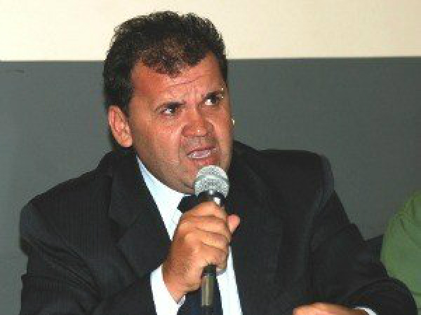 Vereador de Ivinhema, MS, é morto a golpes de barra de ferro, diz polícia Vereador de Ivinhema, MS, é morto a golpes de barra de ferro, diz polícia