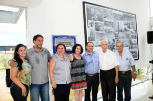 O presidente da Câmara Nuna Viana com os familiares do fotógrafo Zaguir, a prefeita Marcia Moura e o pecuarista Cláudio Totó