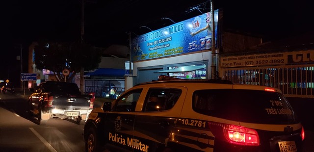 Em Três Lagoas dupla invade loja de arma em punho e rouba mais R$ 1 mil Foto: Ricardo Ojeda