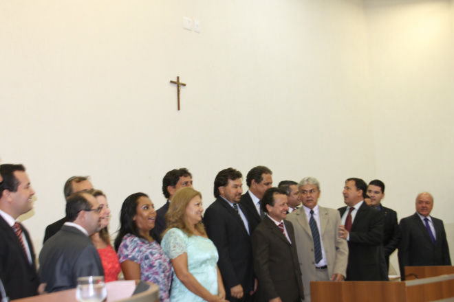 Lágrimas e emoção marcam posse de Marcia Moura e dos 17 vereadores A atual composição da Câmara dos Vereadores de Três Lagoas para o quadriênio, 2013 à 2016