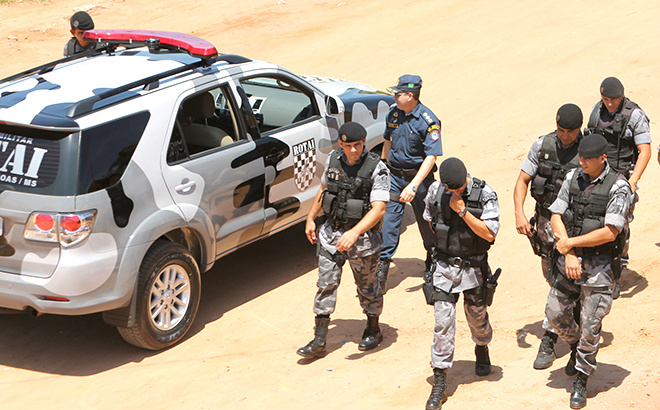 Policias em operação de combate ao crime (Foto: Jean souza)