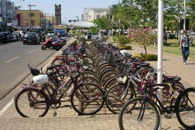 A bicicleta é um dos meios de transporte mais utilizado pelos três-lagoenses. Foto: Arquivo/Perfil