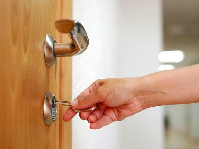 Polícia dá dicas de segurança para casas no período das férias A melhor dica para a proteção da residência contra ladrões é fazê-la parecer habitada. Foto: Divulgação/Google